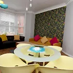 - Convention View 2 - Private Parking Apartment