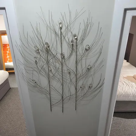 - Convention View 2 - Private Parking شقة هاروغايت