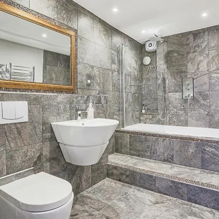 - Convention View 2 - Private Parking شقة *